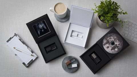 Customise your Deluxe Boxes to suit any client