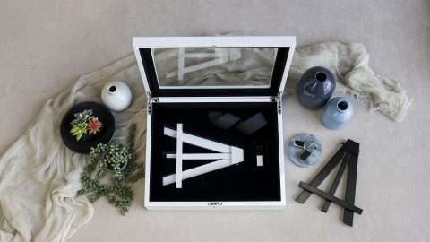 Optional USB and Easel Foam Insert available in an 11x14 Folio Box