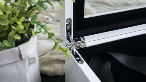 Featuring polished chrome latches and hinges