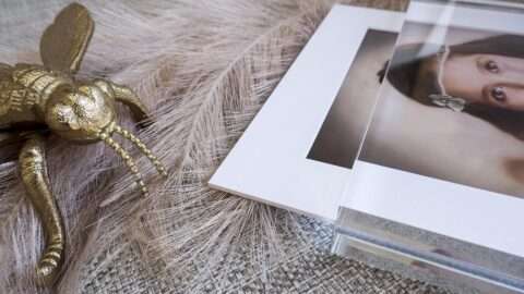 Your favourite matted prints can easily be interchanged