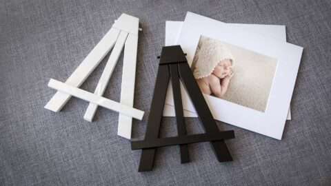 Signature-Easel-02.jpg